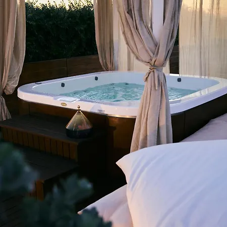 Hotel Relais Valle Dell'idro 4*