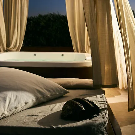 מלון Relais Valle Dell'idro - Rooftop & Sea View, אוטרנטו