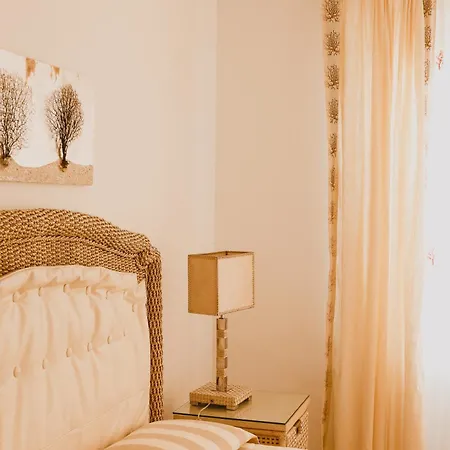 מלון Relais Valle Dell'idro - Rooftop & Sea View,