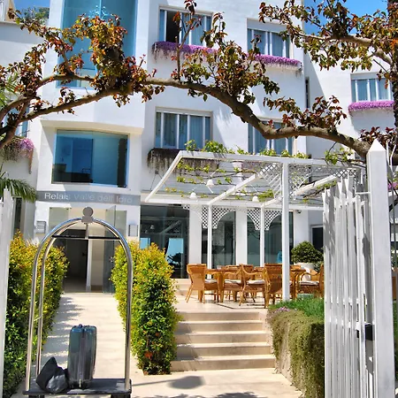 Relais Valle Dell'idro - Rooftop & Sea View, אוטרנטו
