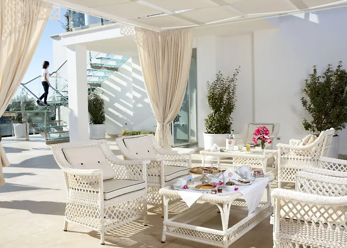 Relais Valle Dell'idro מלון 4*