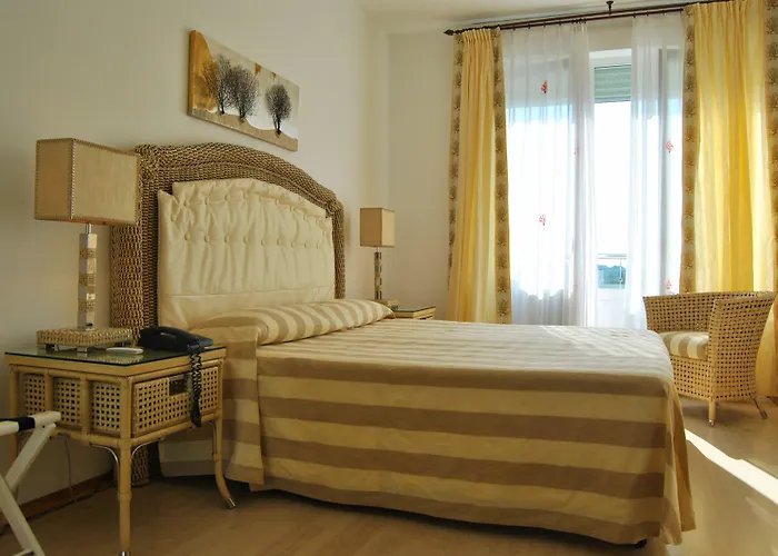 Hotel Relais Valle Dell'idro 4*